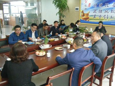 楊縣長一行來我公司參觀指導、洽談新三板上市等問題